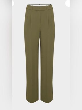 NWT Aritzia effortless pants Regular size 2